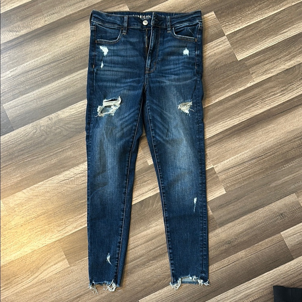 American Eagle Outfitters Women's Distressed Blue Jeans